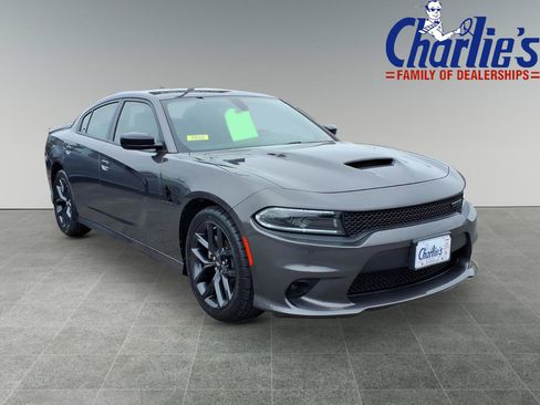 Used 2022 Dodge Charger R/T w/ Plus Group RWD image 3