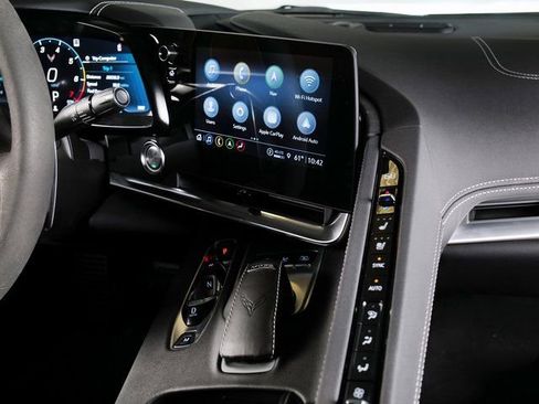 Used 2023 Chevrolet Corvette Stingray Preferred Cpe w/ Z51 Performance Package RWD image 13