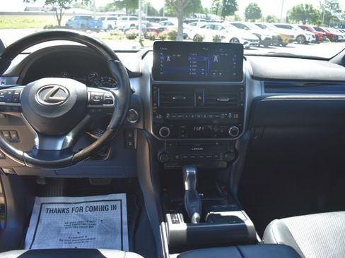 Used 2023 Lexus GX 460 Luxury w/ Sport Design Package AWD/4WD image 20
