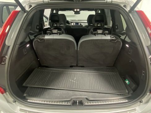 Certified 2024 Volvo XC90 B6 Ultimate w/ Protection Package Premier image 9