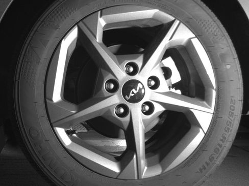 Used 2025 Kia K4 LXS image 14