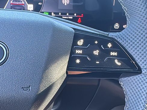 New 2025 Audi SQ5 Premium Plus image 24