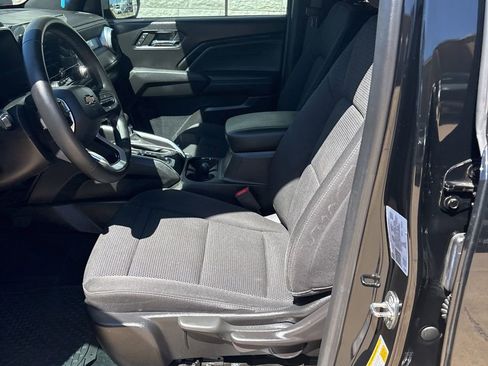 Used 2023 Chevrolet Colorado LT image 6