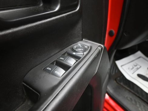 Used 2021 Chevrolet Silverado 1500 Custom Trail Boss AWD/4WD image 11