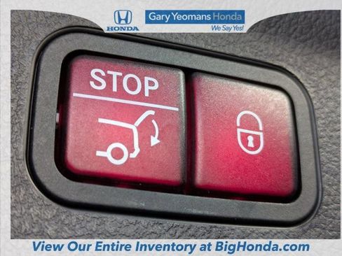 Used 2022 Mercedes-Benz GLE 350 w/ AMG Line Exterior image 18