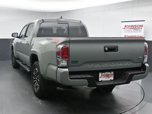 Used 2023 Toyota Tacoma TRD Sport AWD/4WD image 6