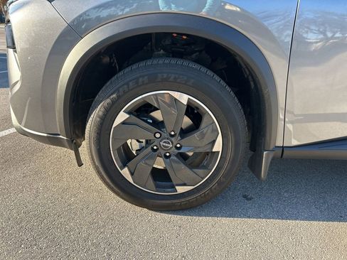 Certified 2025 Nissan Rogue SV image 54