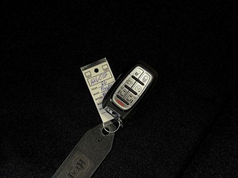 New 2026 Chrysler Pacifica Select image 28