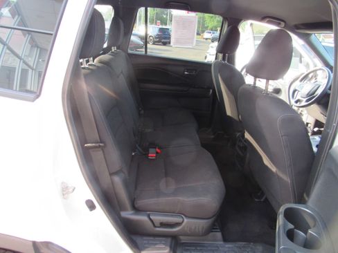 Used 2019 Honda Passport Sport image 17