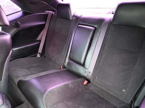 Used 2022 Dodge Challenger R/T w/ Plus Package image 19