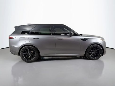 Used 2023 Land Rover Range Rover Sport SE Dynamic AWD/4WD image 4