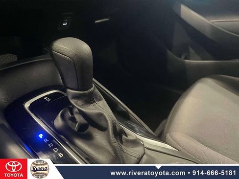 Used 2024 Toyota Corolla LE w/ LE Convenience Package FWD image 30