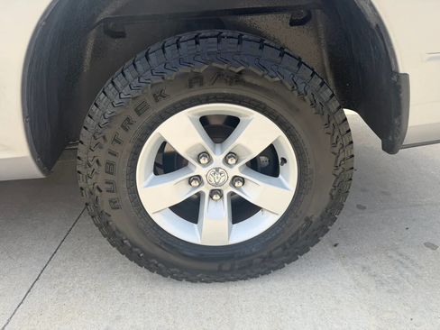 Used 2019 RAM 1500 Classic SLT AWD/4WD image 73