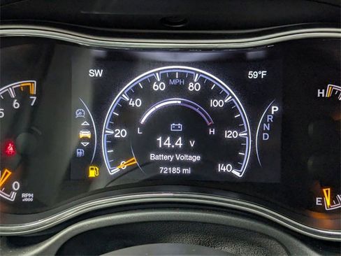 Used 2019 Jeep Grand Cherokee Altitude image 19