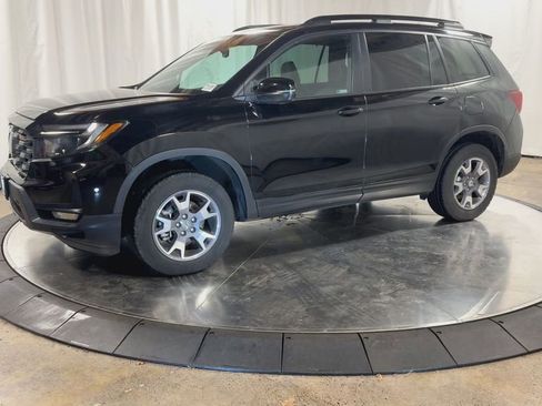 Certified 2022 Honda Passport TrailSport image 6