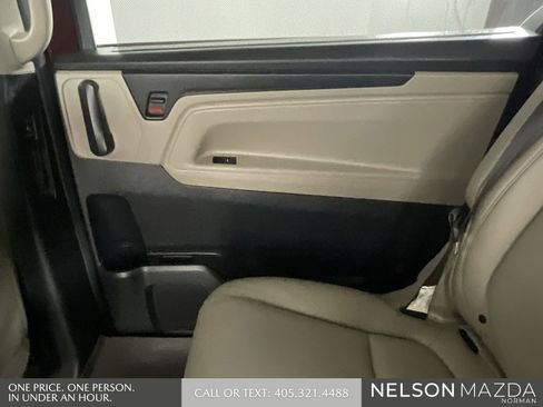 Used 2019 Honda Odyssey EX-L image 19