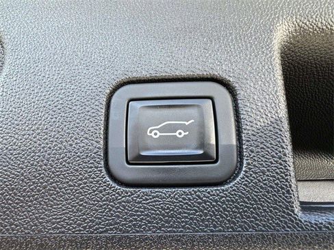 Certified 2023 Chevrolet Equinox RS w/ RS Leather Package image 13