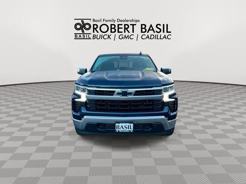 Used 2022 Chevrolet Silverado 1500 LT w/ All Star Edition Plus AWD/4WD image 3