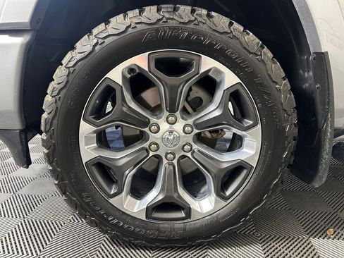 Used 2022 RAM 1500 Limited w/ Body Color Bumper Group image 13