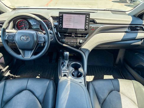 Used 2023 Toyota Camry XSE FWD image 11