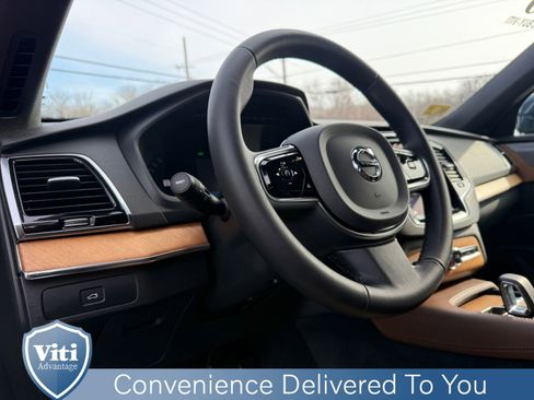 Certified 2023 Volvo XC90 B6 Plus w/ Protection Package image 17