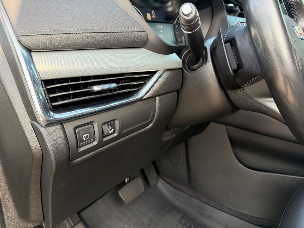 Used 2019 Cadillac XT4 Premium Luxury w/ Driver Assist Package AWD/4WD image 19