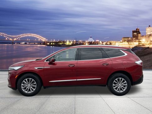 Used 2024 Buick Enclave Premium image 2