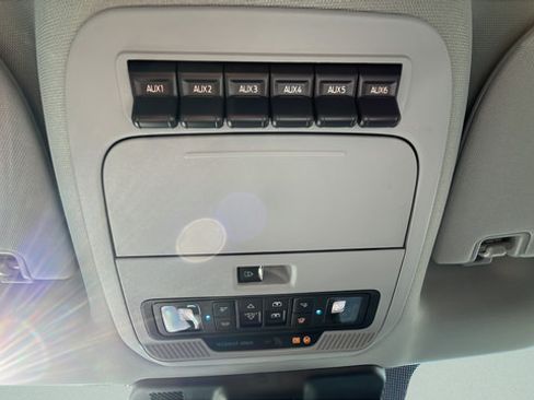 New 2026 Ford F350 XLT w/ XLT Premium Package AWD/4WD image 18
