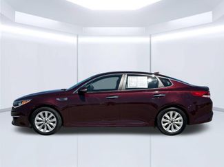 Used 2018 Kia Optima LX w/ 17" Alloy Wheels Package FWD video 2