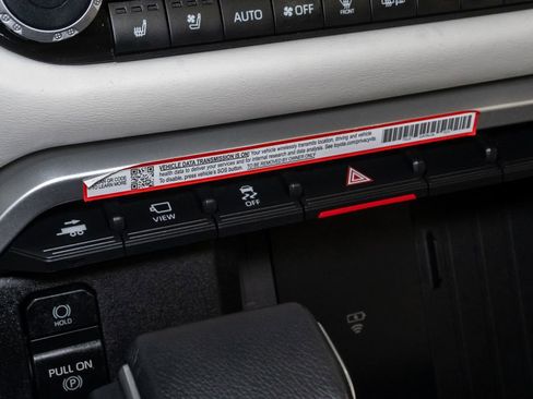 Used 2025 Toyota Sequoia Capstone AWD/4WD image 23