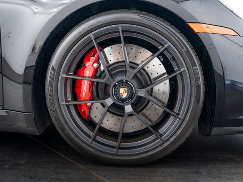 Certified 2025 Porsche 911 Targa 4 GTS AWD/4WD image 11