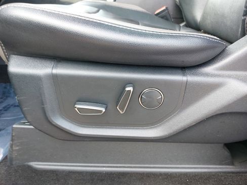 Used 2018 Ford F150 Raptor w/ Equipment Group 802A Luxury image 31