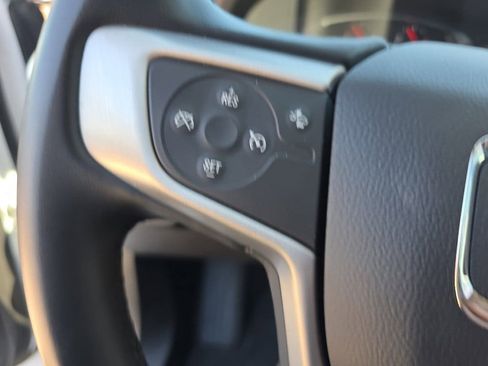 Used 2023 GMC Acadia SLT image 18