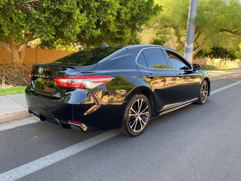 Used 2019 Toyota Camry SE w/ Audio Package FWD image 7