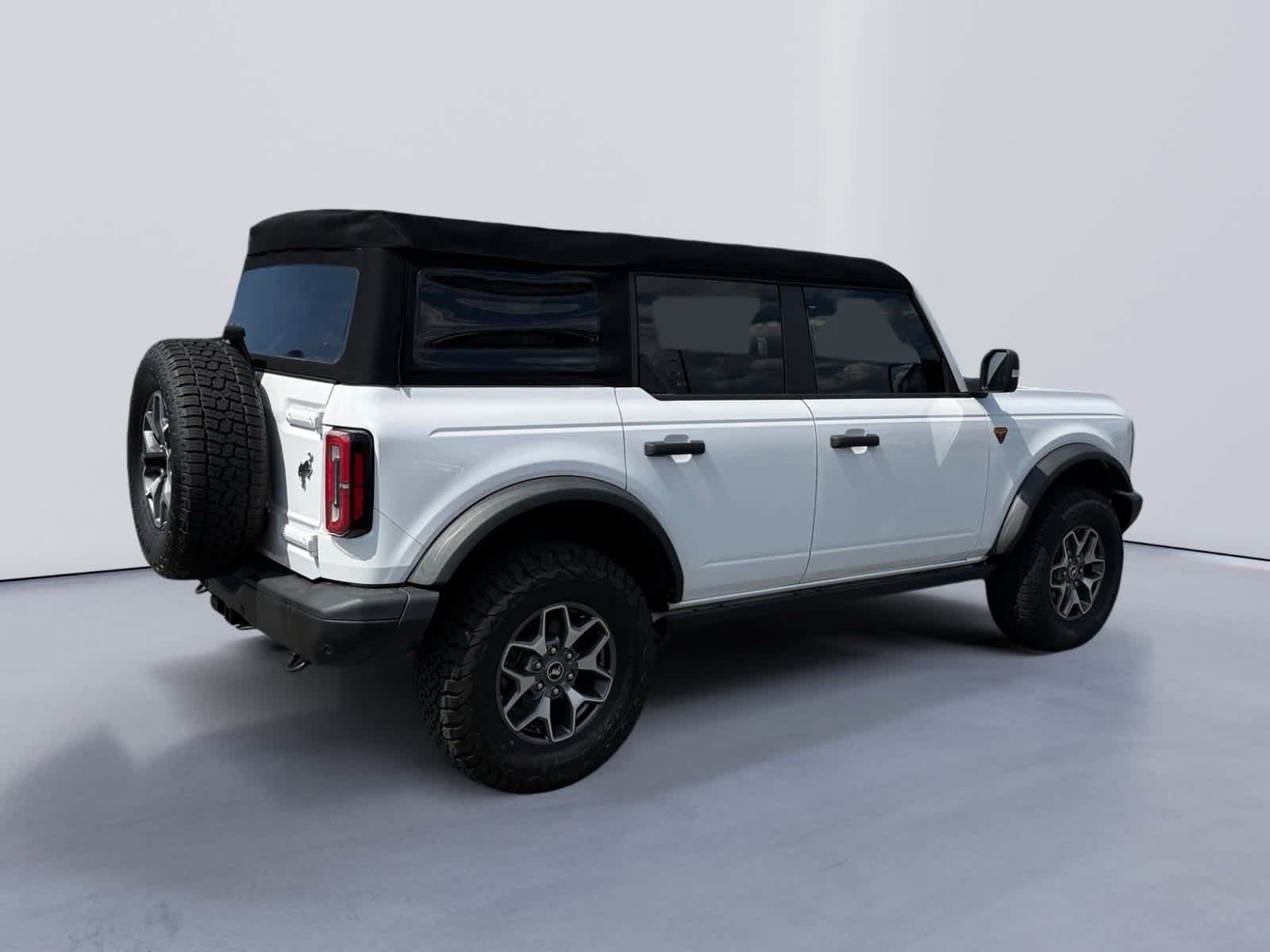 Used 2023 Ford Bronco Badlands AWD/4WD image 5