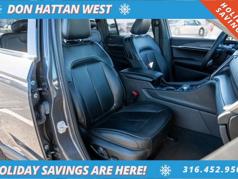 Used 2025 Jeep Grand Cherokee Limited image 26