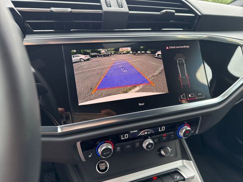 New 2025 Audi Q3 2.0T Premium image 31