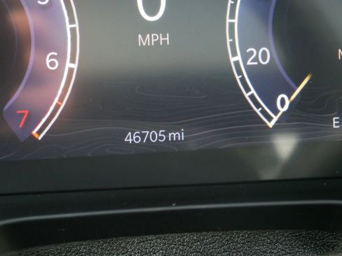 Used 2024 Jeep Grand Cherokee L Limited w/ Luxury Tech Group II AWD/4WD image 37