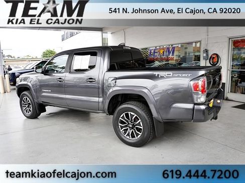 Used 2021 Toyota Tacoma TRD Sport w/ Technology Package RWD image 7