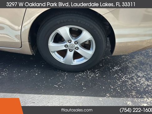 Used 2012 Toyota Sienna LE FWD image 15