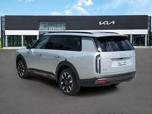 New 2027 Kia Telluride S image 3