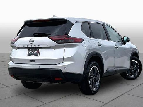 Certified 2025 Nissan Rogue SV FWD image 13
