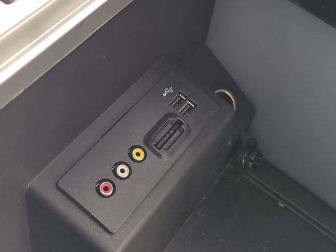 Used 2013 Ford F150 Lariat w/ Luxury Equipment Group image 39