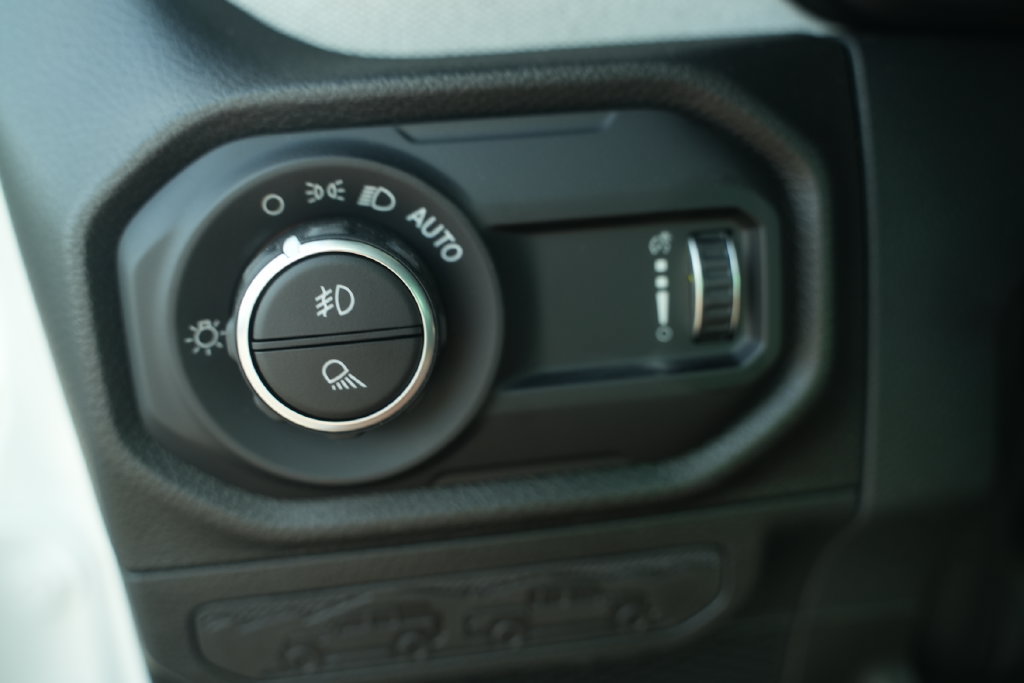 New 2026 Jeep Gladiator Sport AWD/4WD image 31