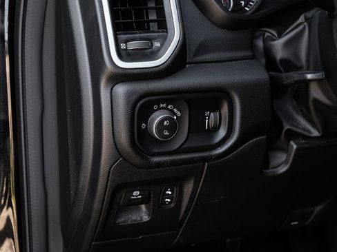 Used 2023 RAM 1500 Big Horn AWD/4WD image 39