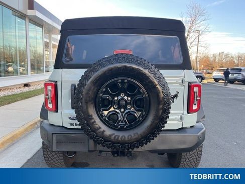 Certified 2022 Ford Bronco Wildtrak image 7