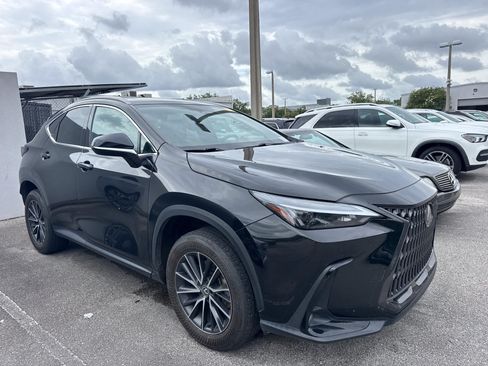Used 2024 Lexus NX 250 FWD w/ Towing Package (2000 Lbs) image 4