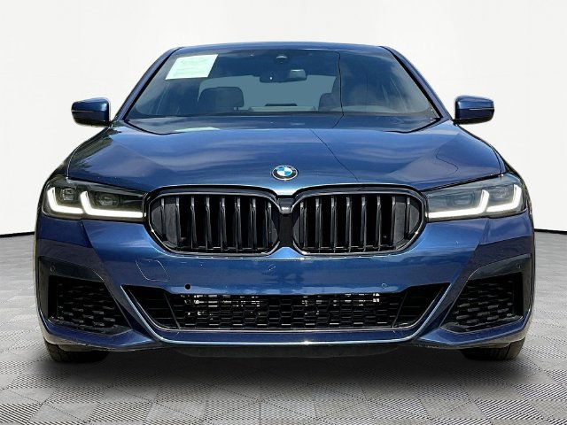 Used 2023 BMW 540i w/ M Sport Package RWD image 2