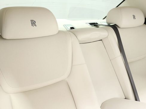 Used 2015 Rolls-Royce Ghost RWD image 92