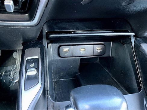Used 2022 Kia Sorento S image 25